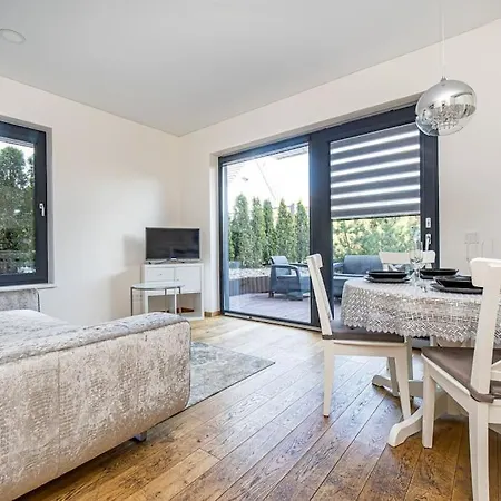 Apartment Sea Breeze By Pailsek Pajury